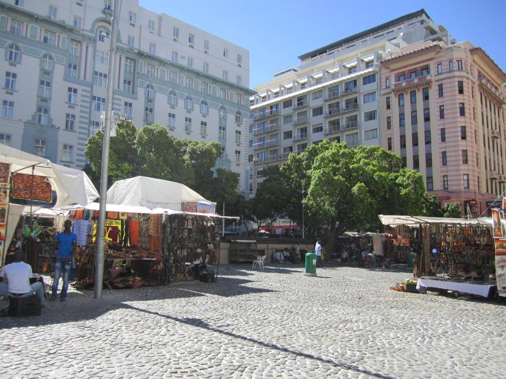 At Greenmarket Place Cape Town Exterior photo